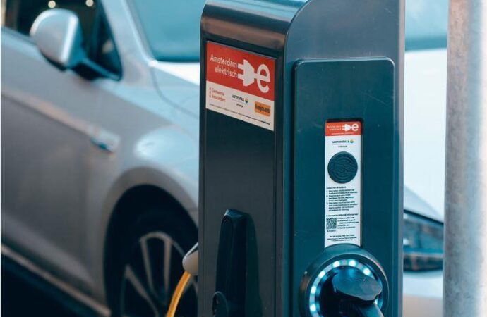 Pollution study takes the charge out of electric vehicles